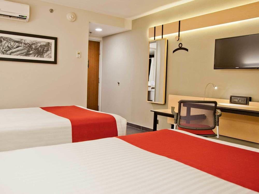 City Express By Marriott Salamanca Exterior photo