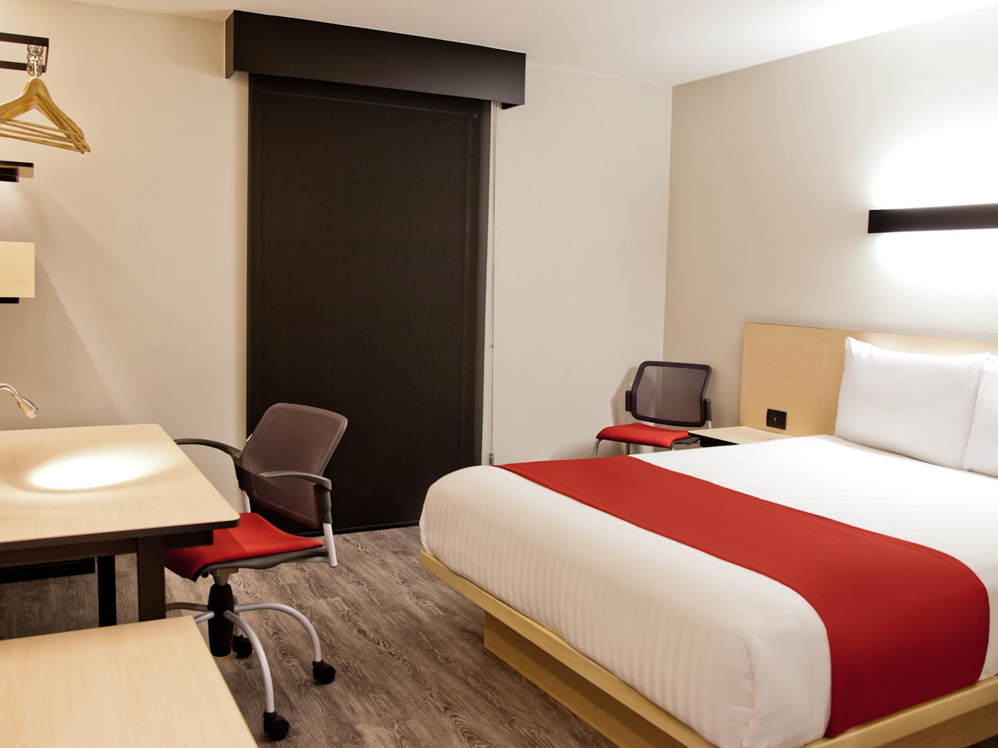 City Express By Marriott Salamanca Exterior photo